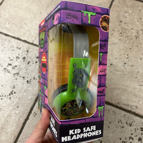 NWT Ninja turtle kids safe headphones - Picture 4 of 4